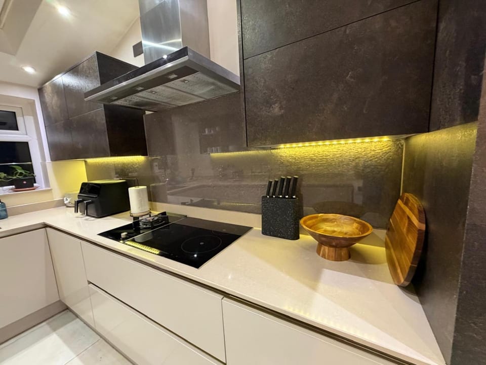 The Luxury Haven House in Stretford