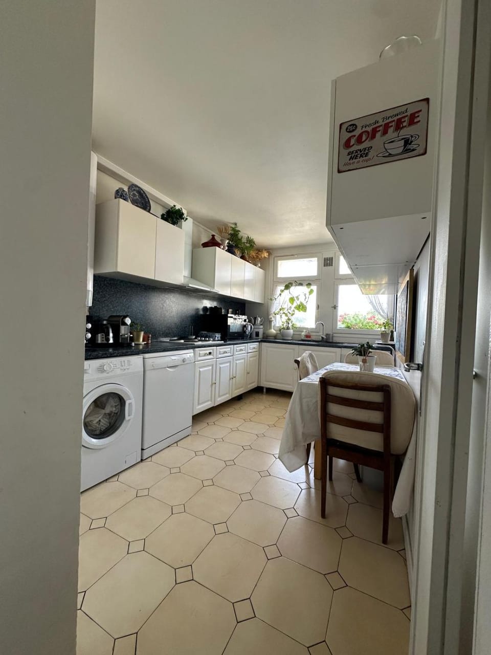 Apartment near Fontainebleau train station Apartment in Fontainebleau