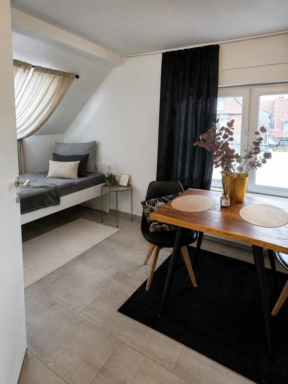 Stilvolles Loft nahe Messe & Flughafen Düsseldorf Apartment in Duisburg