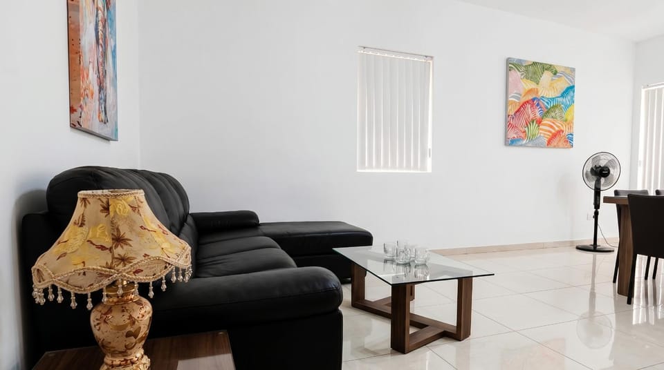 Spacious and cozzy Flat- AC's in the bedrooms c2 Apartment in Malta