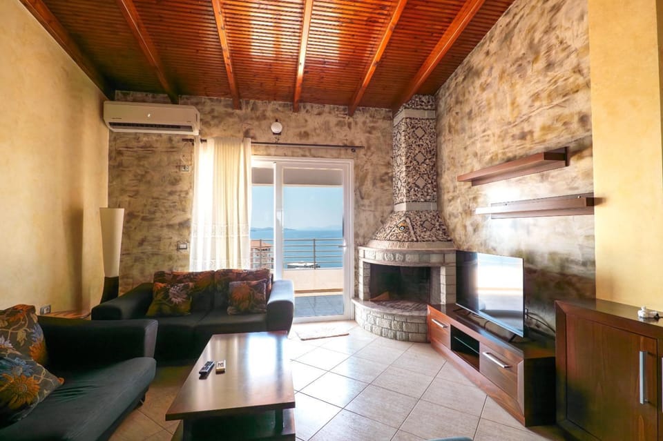 12th-Floor Panoramic Sea View Apartment in Sarandë