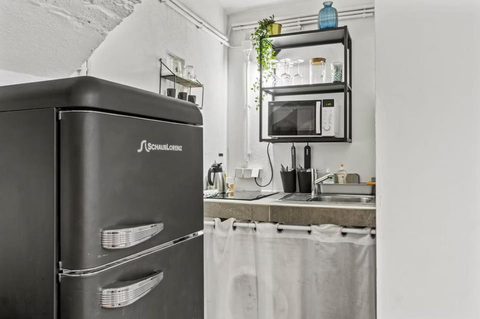 Cozy Basement Apartment near Belvedere Apartment in Vienna