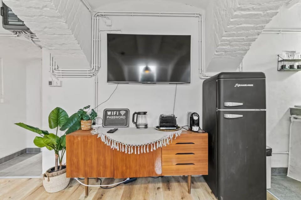 Cozy Basement Apartment near Belvedere Apartment in Vienna