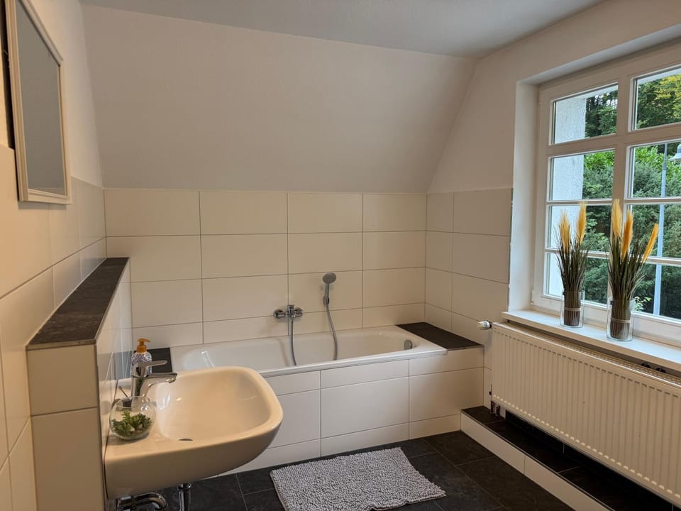 Bathroom, Bath