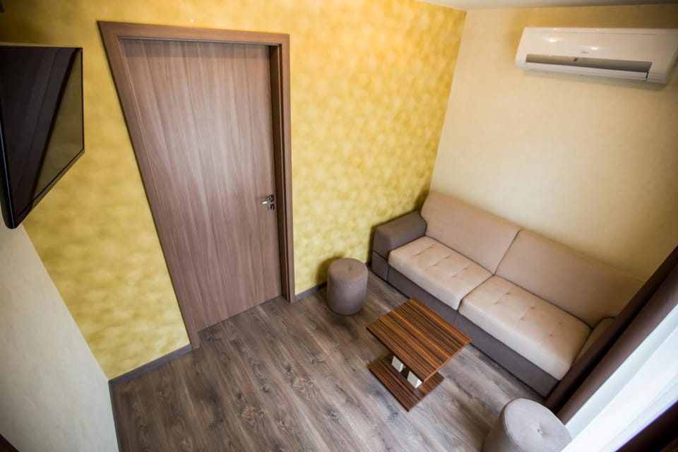 Pole Position Beach Hotel Hotel in Balatonszárszó