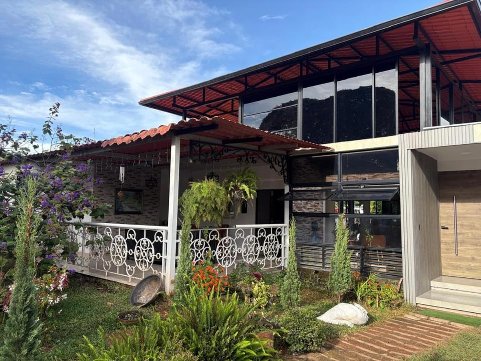 Finca San Barbara House in Valle del Cauca