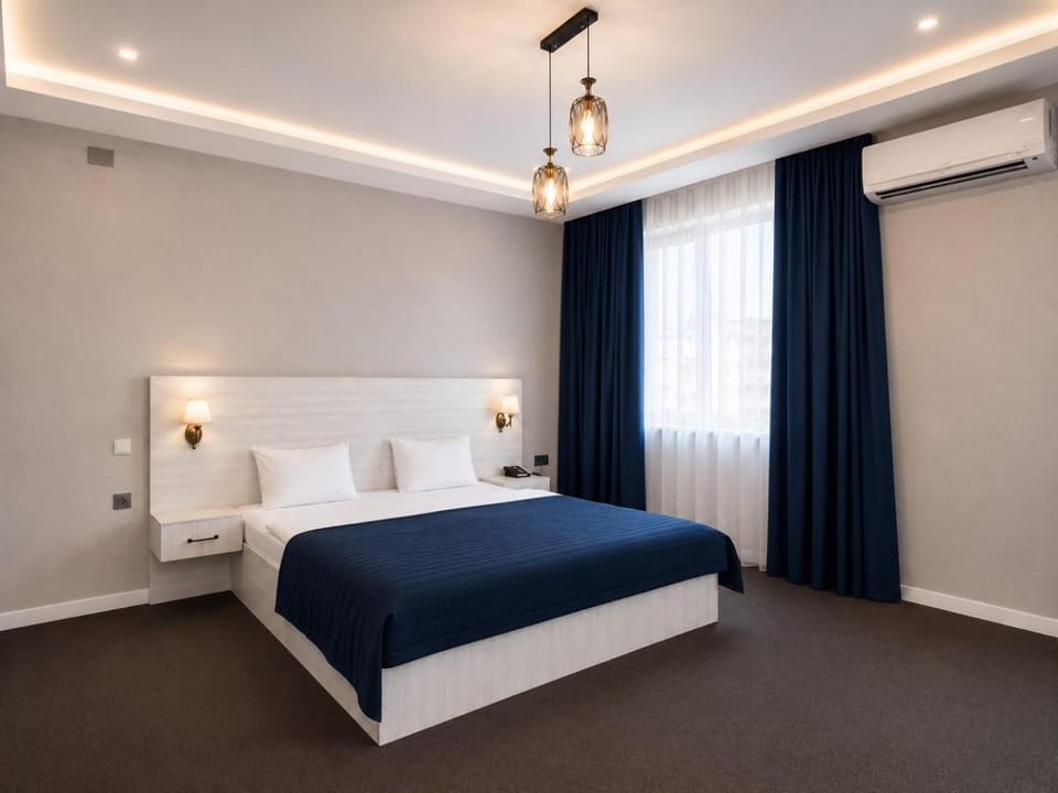 Bed, Photo of the whole room, Bedroom, air conditioner