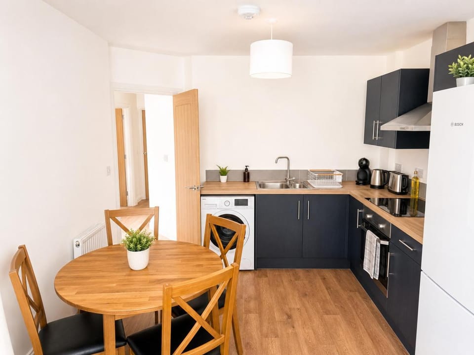 Modern 2-Bed Nottingham Apt Near QMC, Uni & City Centre Apartment in Nottingham