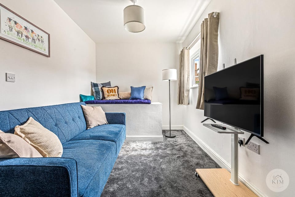 Modern 2-Bed Nottingham Apt Near QMC, Uni & City Centre Apartment in Nottingham