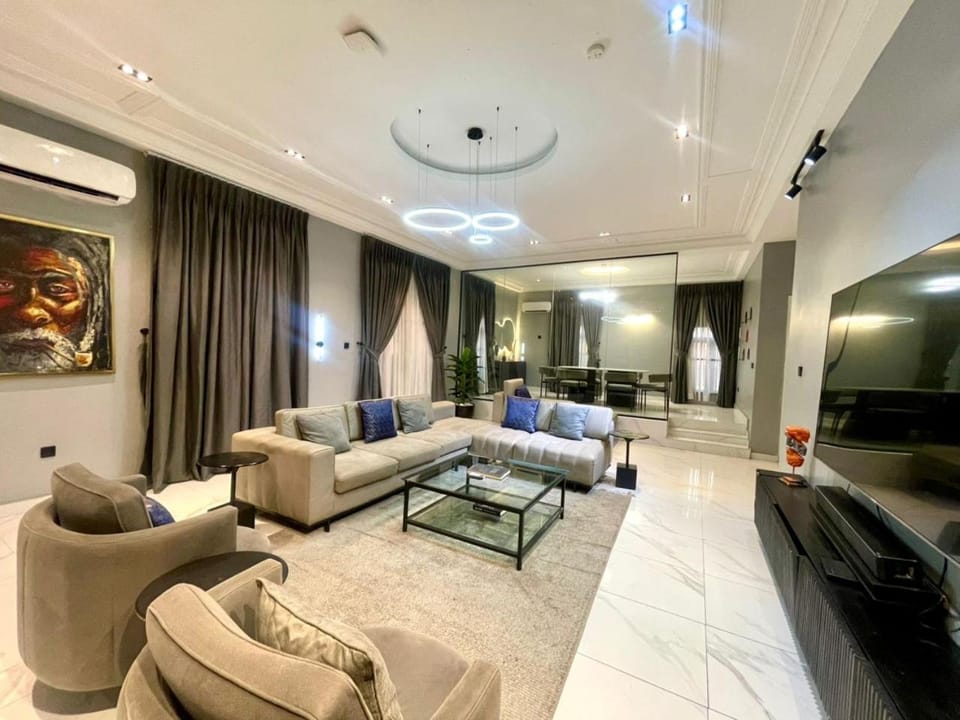Lens 2 bedroom penthouse Apartment in Lagos