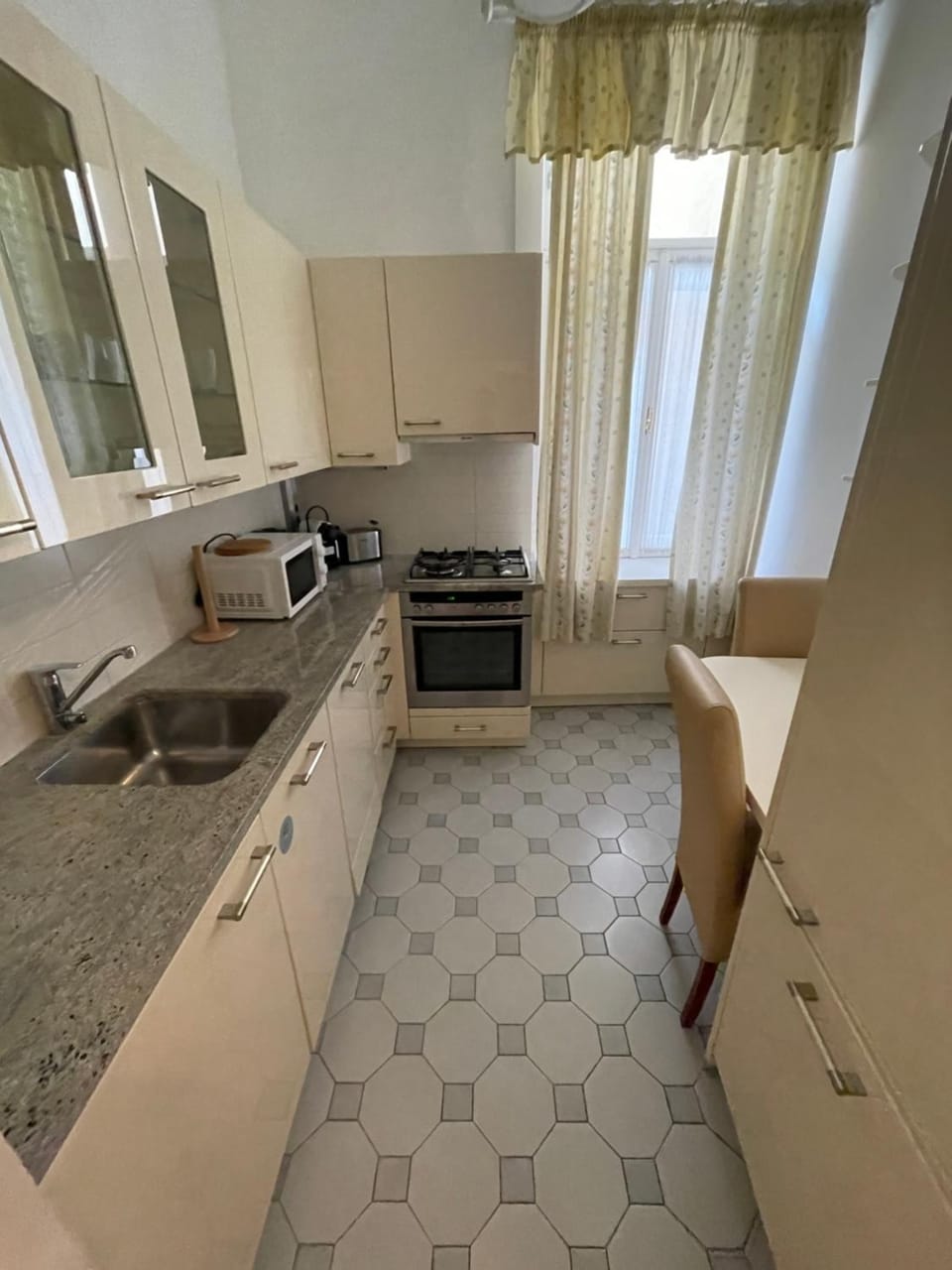 Premium Apartment with Free Parking & Shared Balcony Apartment in Vienna