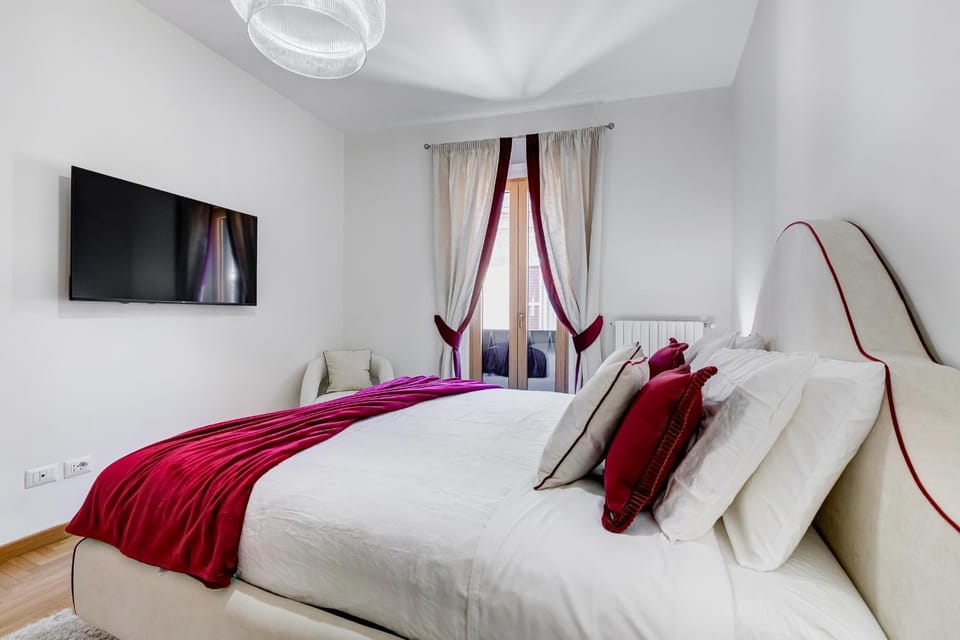 Spanish & Trevi Luxury flat 200mq and 2 Terrace Apartment in Rome