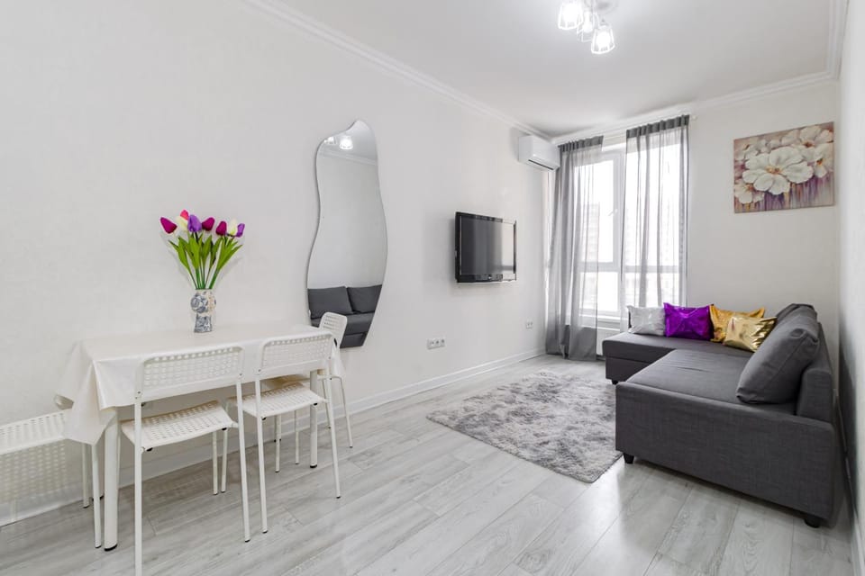 Kitchen or kitchenette, Seating area