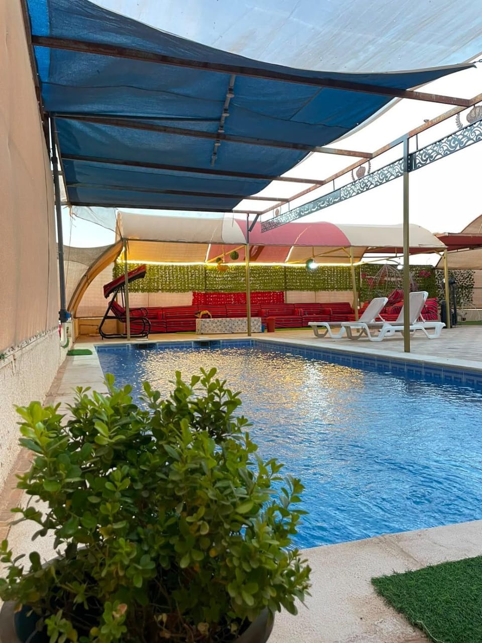 Swimming pool