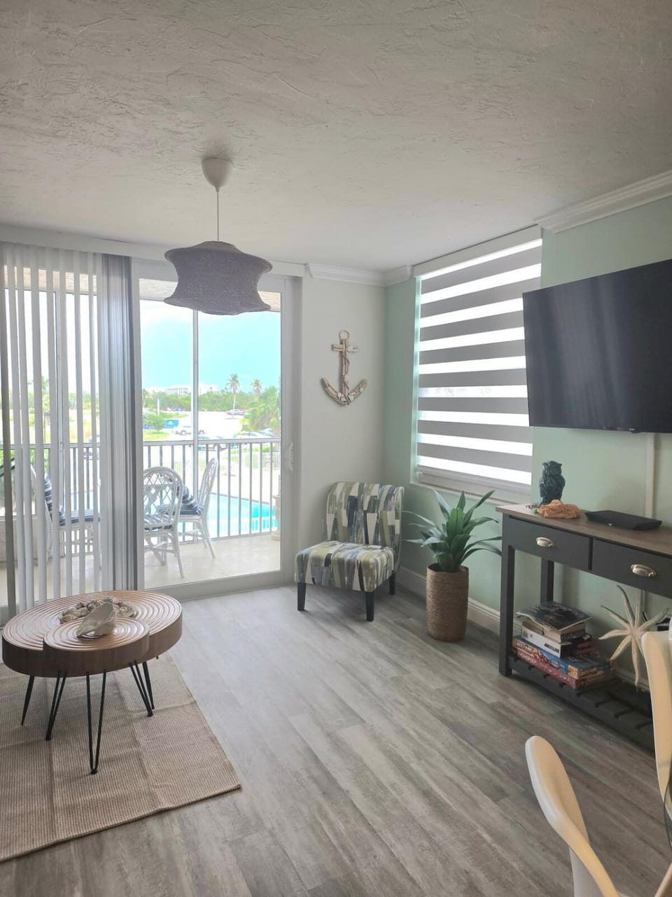 Gulf Breeze Studio - Bonita Beach Getaway Apartment in Bonita Springs