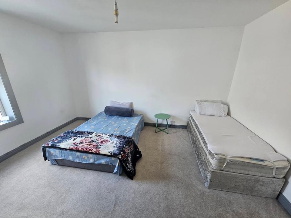 2 bedroom House near Truf Moor Eastham St Burnley Apartment in Burnley