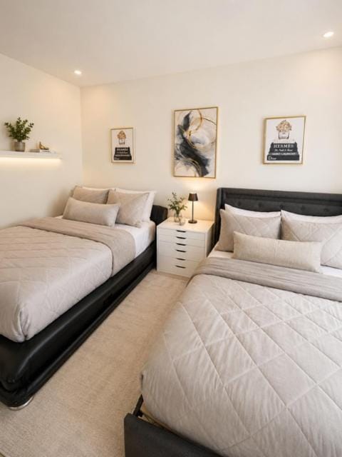Marina Sunset Townhomes 2BR with FREE PARKING Apartment in Marina del Rey