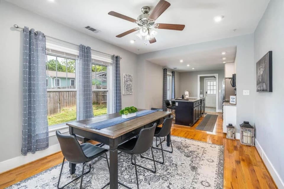 Spacious Home Family Friendly Walkable DT Raleigh House in Raleigh
