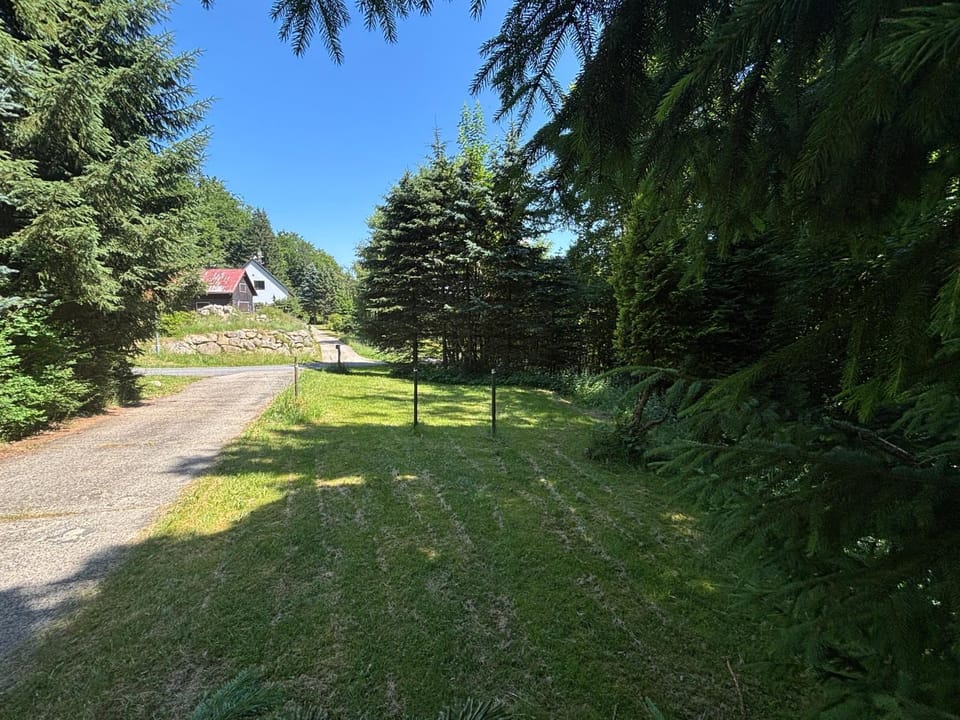 Bedřichov Parking For 1-2 CAMPER with 220 V Privat 125 m2 Bedřichov centrum klidné místo Apartment in Czechia