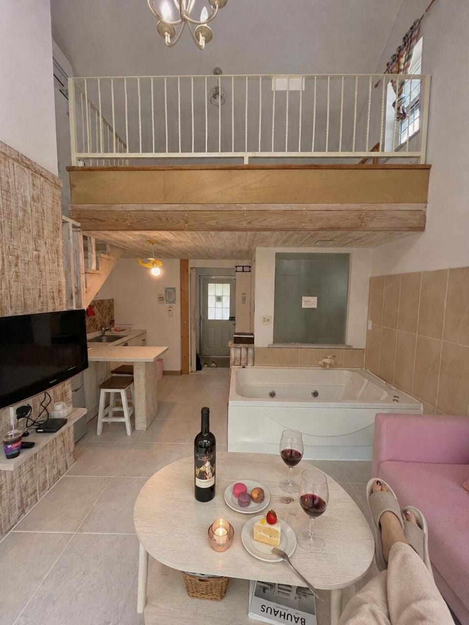 포마이코티지 For my cottage 1 영국 시골감성 숲속 집 반려동물 Apartment in South Korea