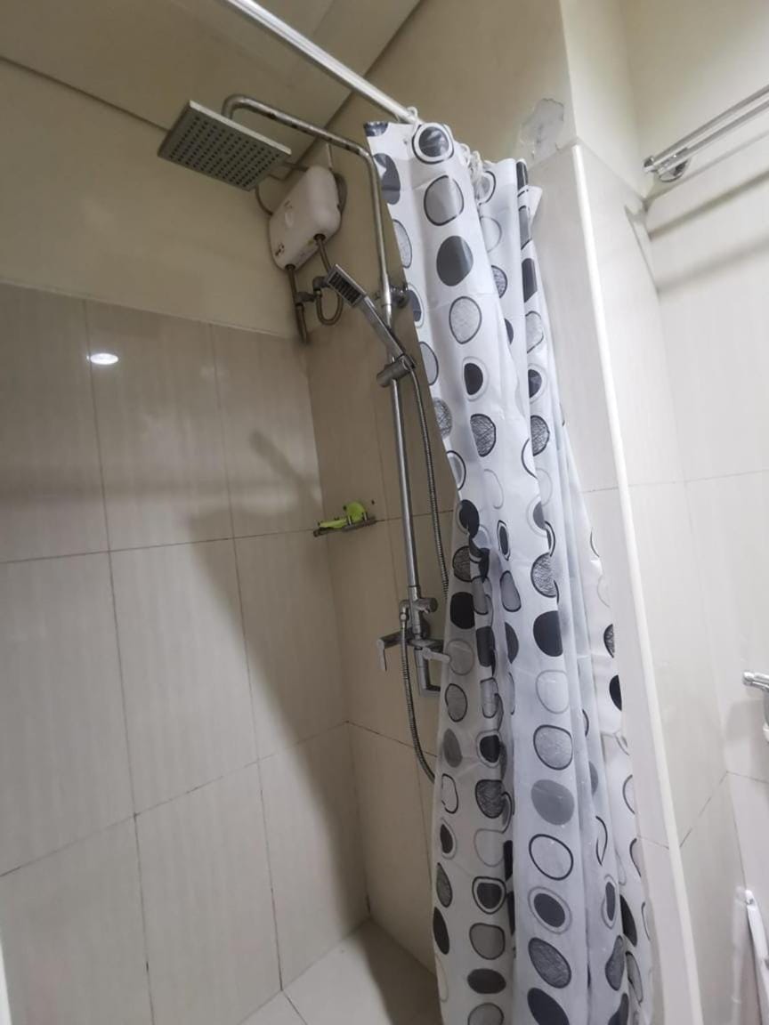 Shell Residences Bed and Breakfast in Pasay