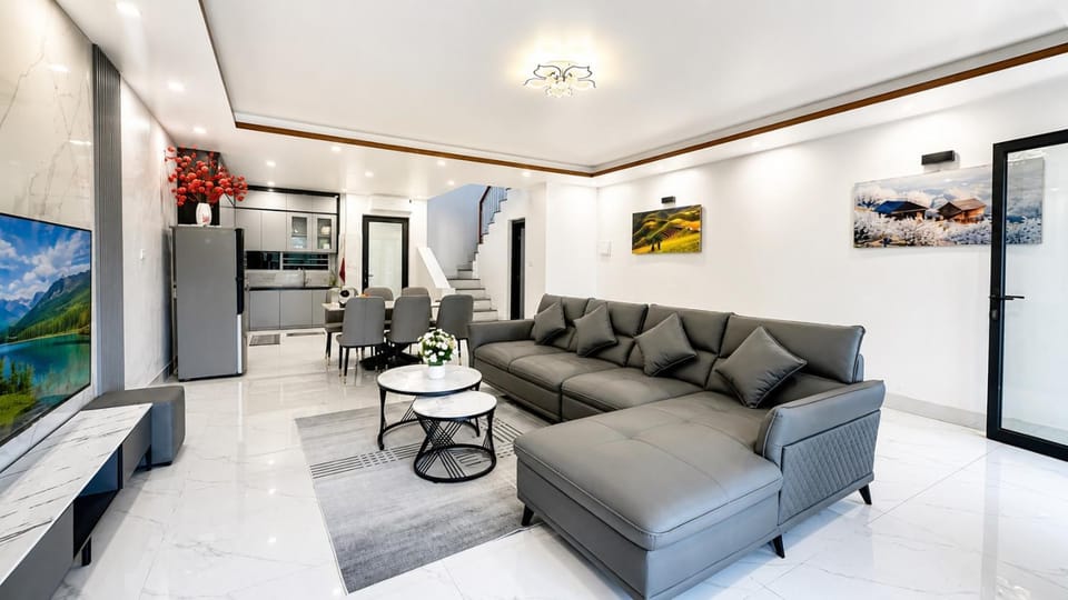 Living room, kitchen