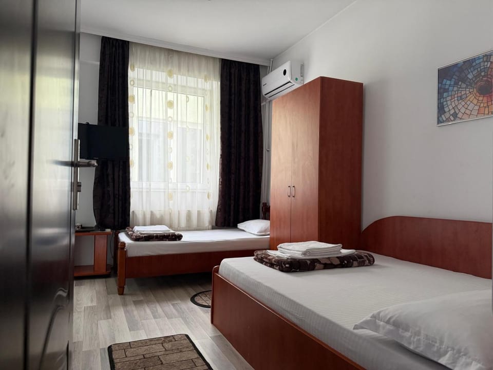 Complex Eforie Bed and Breakfast in Eforie Nord