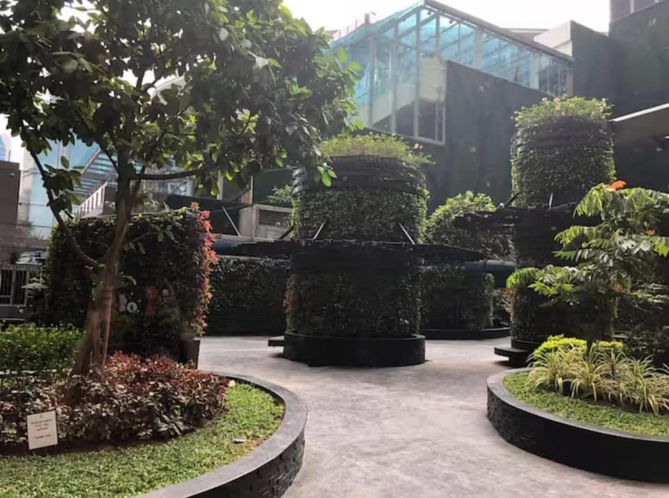 the gramercy residence with skyline view Apartment in Makati