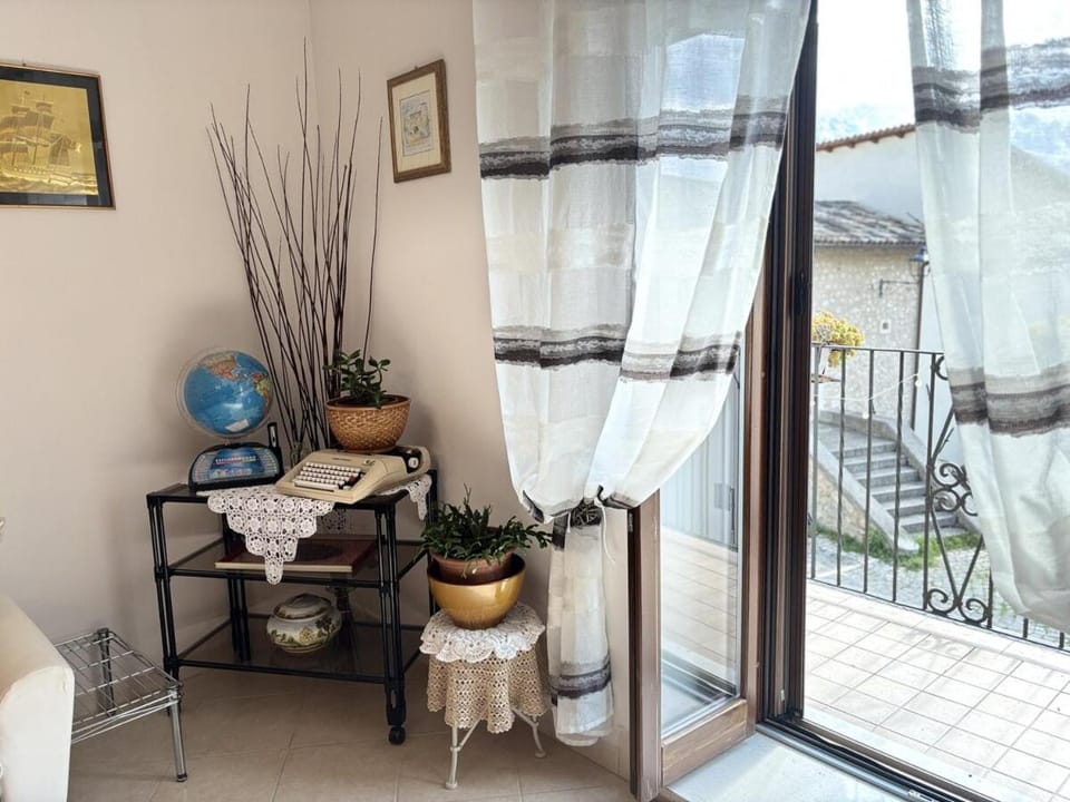 Property building, Balcony/Terrace, City view