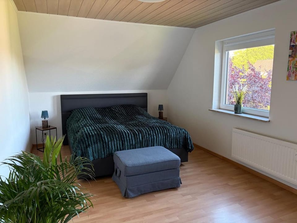 3-Zimmer-FeWo im 1-OG in ruhiger Lage - Natur & See Apartment in Schleswig-Holstein