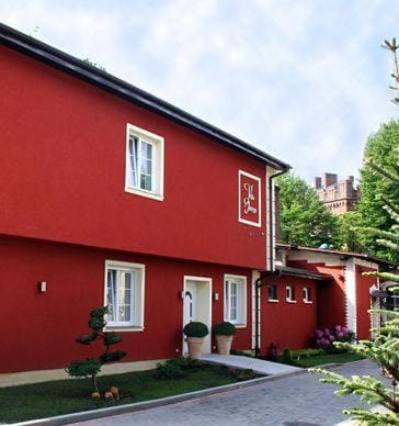 Villa Intryga Bed and Breakfast in Pomeranian Voivodeship