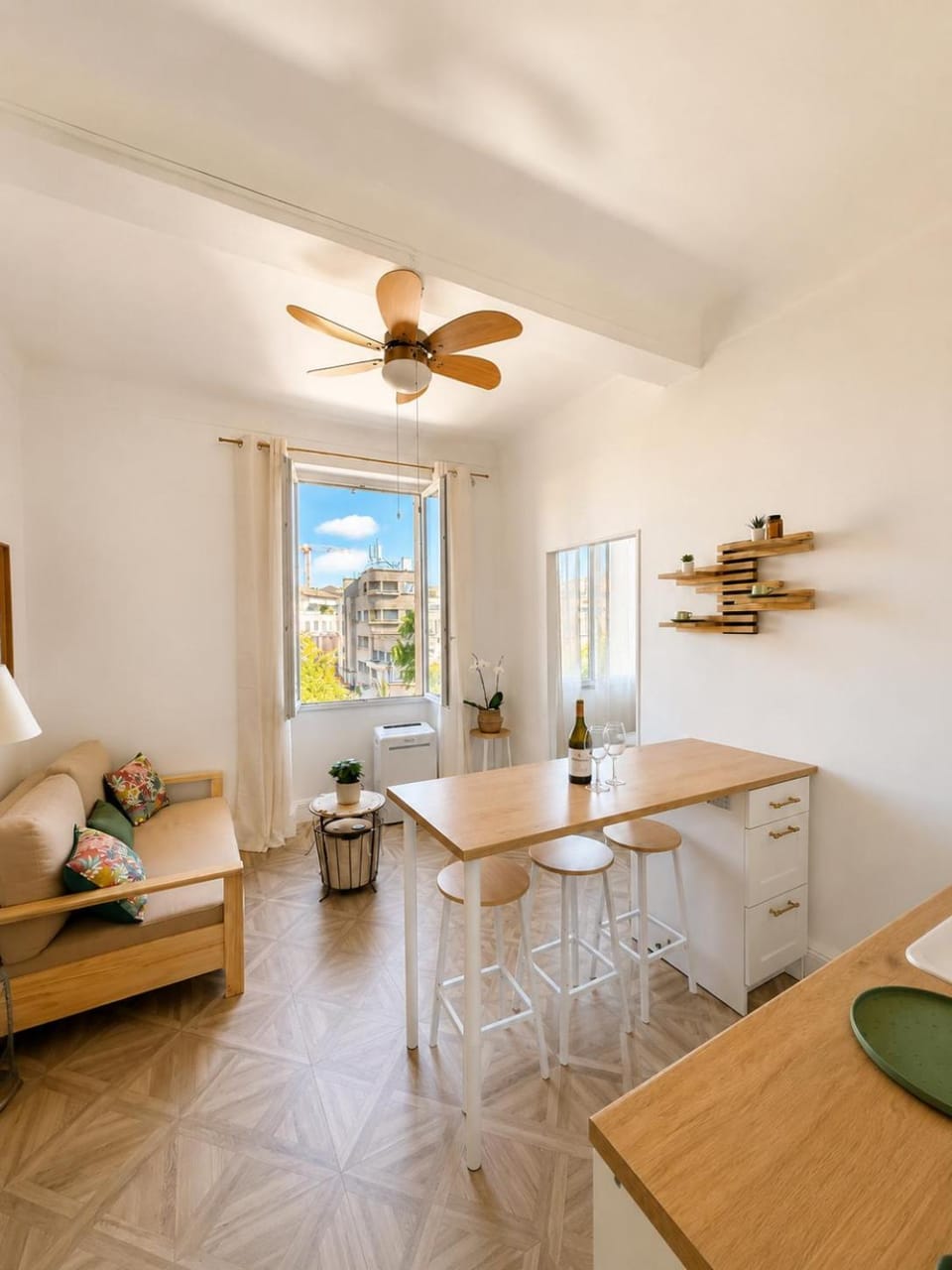 Living room, Garden view