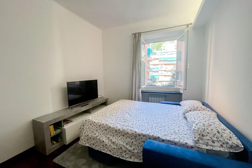 Communal lounge/ TV room, Bedroom