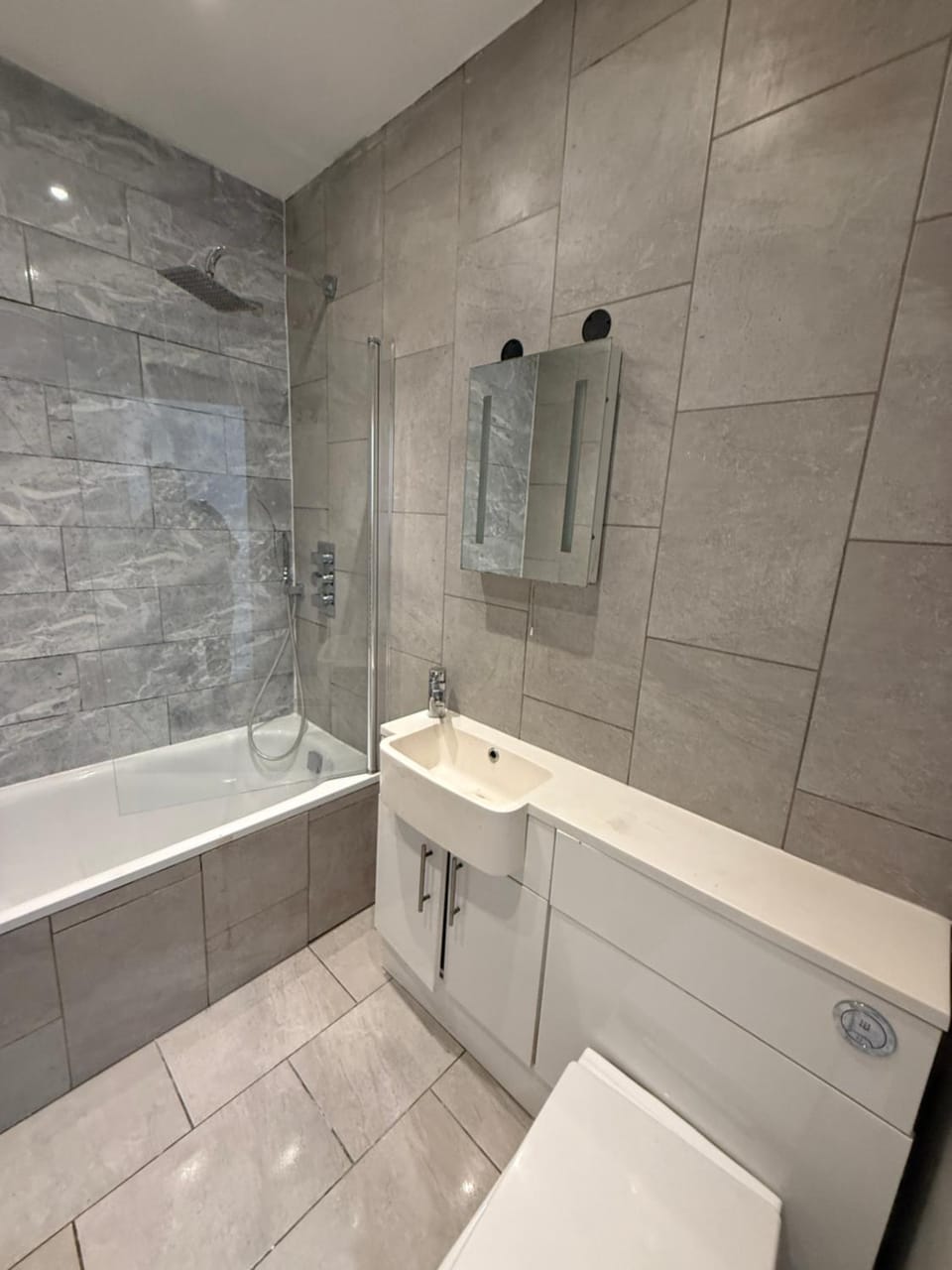 City Deluxe Apartment in Croydon
