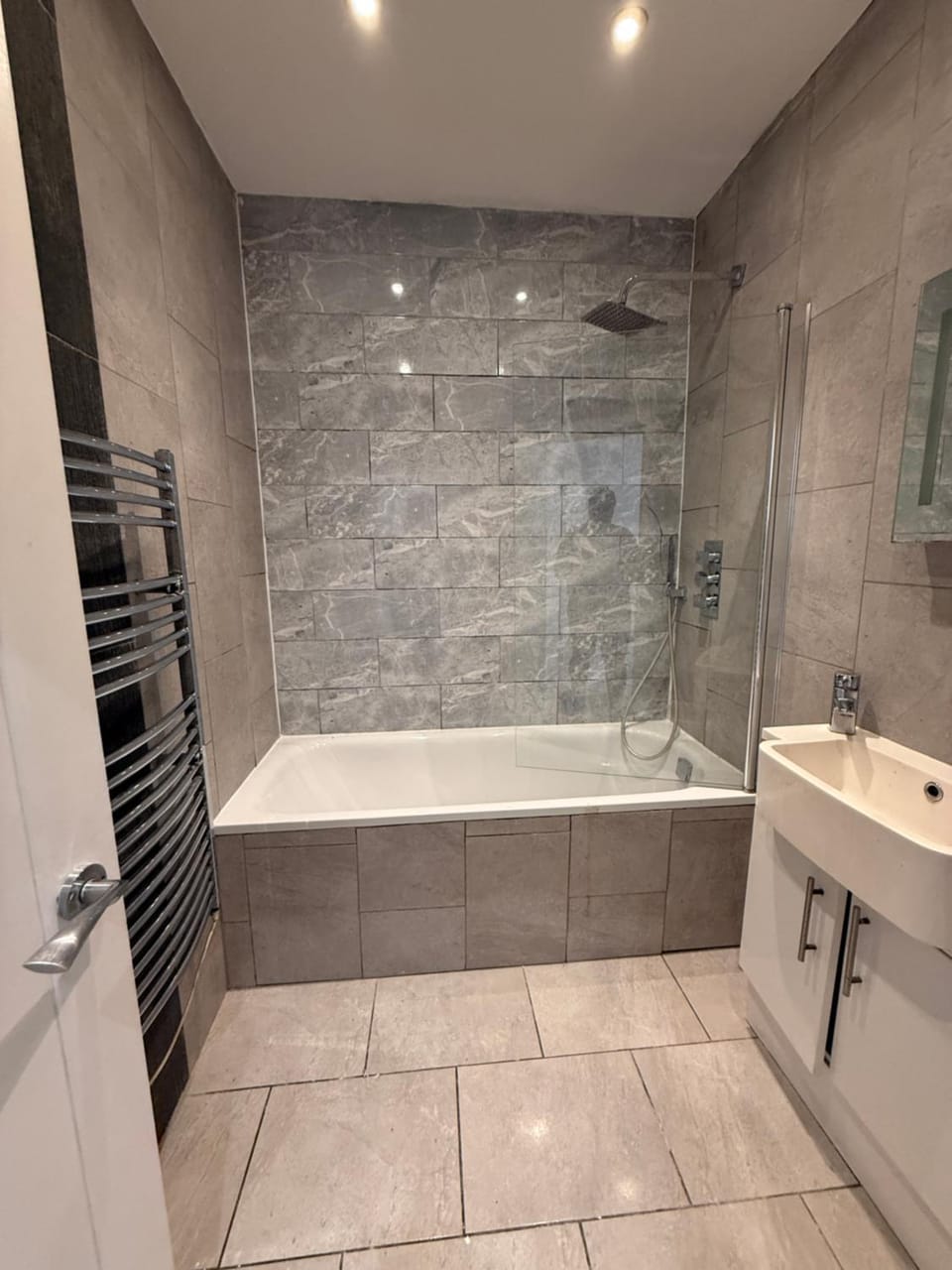 City Deluxe Apartment in Croydon