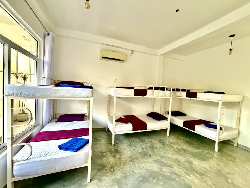 Photo of the whole room, Bedroom, bunk bed, air conditioner
