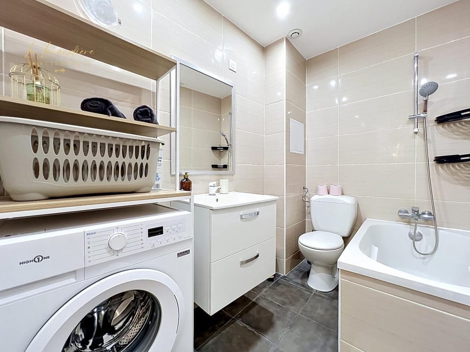 L'R du Temps 2 - Clim, Centre-ville, 6 personnes, 4 lits Apartment in Provence-Alpes-Côte d'Azur