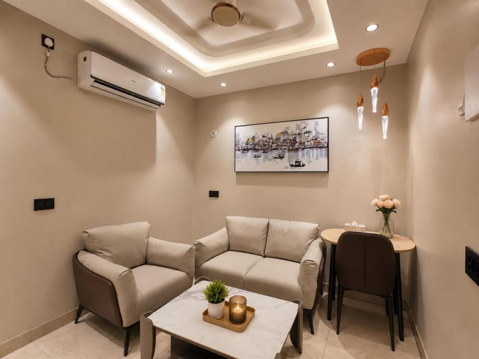 Living room, Seating area, air conditioner