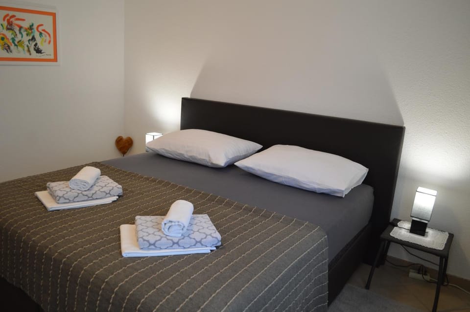 Bedroom, soundproof