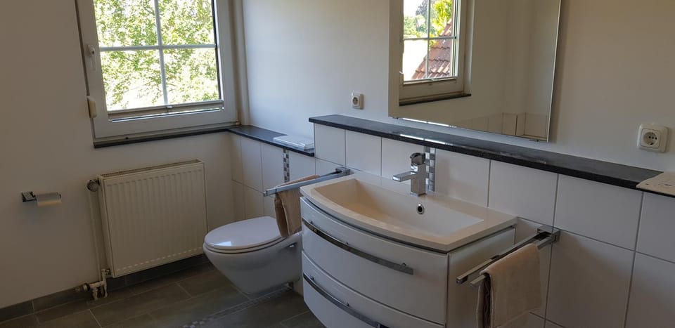 Toilet, Bathroom