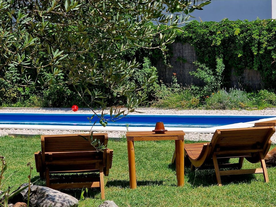 Day, Garden, Garden view, Pool view, Swimming pool, sunbed