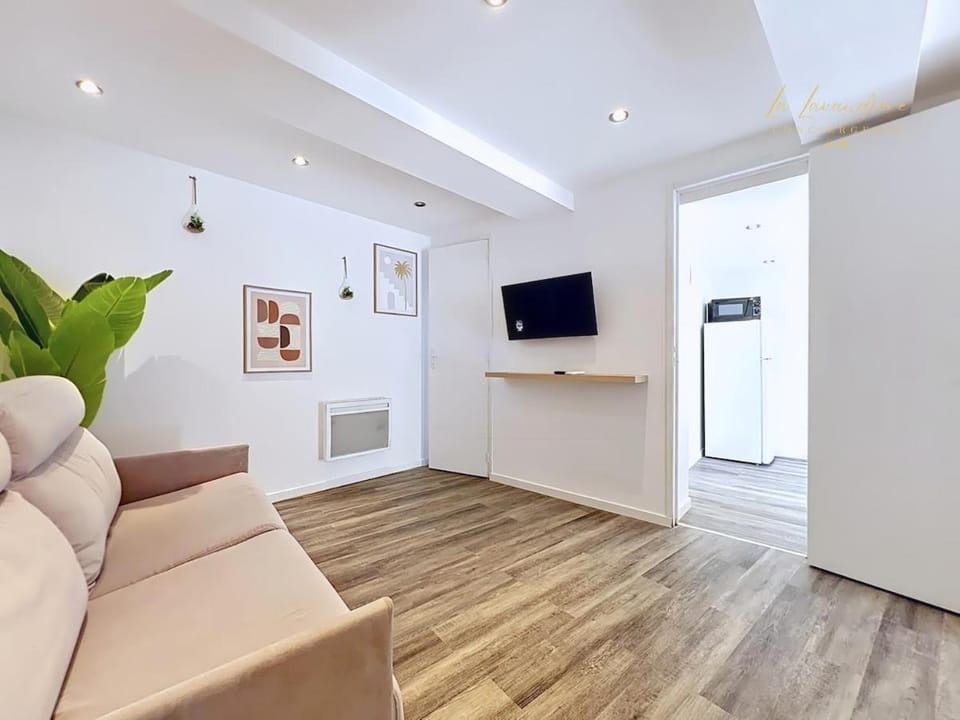 L'R du Temps 1 - Studio Cosy, Clim, Centre-ville, 2 personnes, 1 lit Apartment in Provence-Alpes-Côte d'Azur