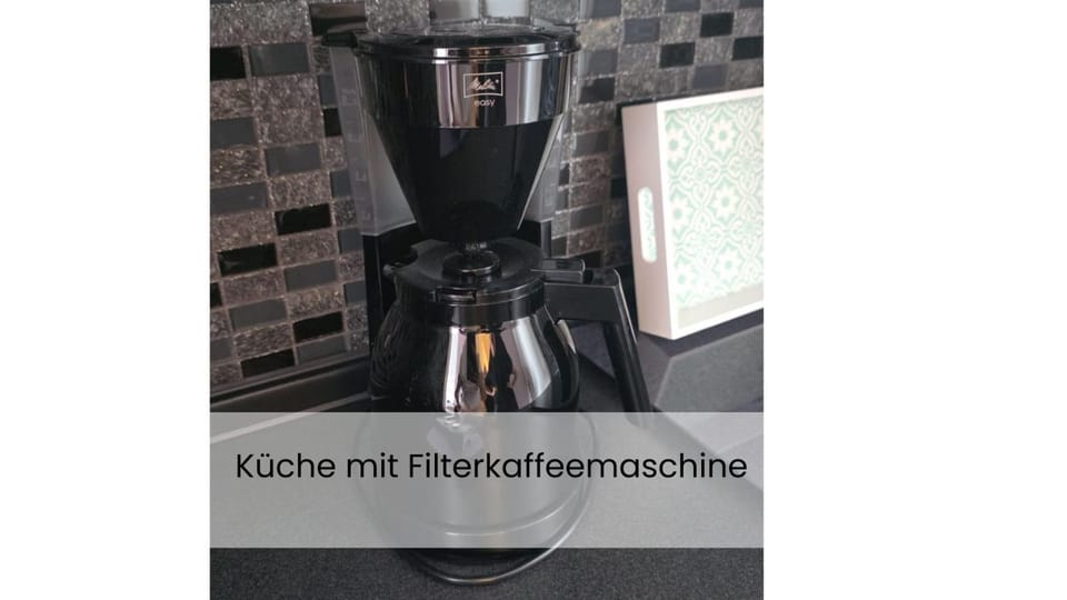 Coffee/tea facilities, Kitchen or kitchenette