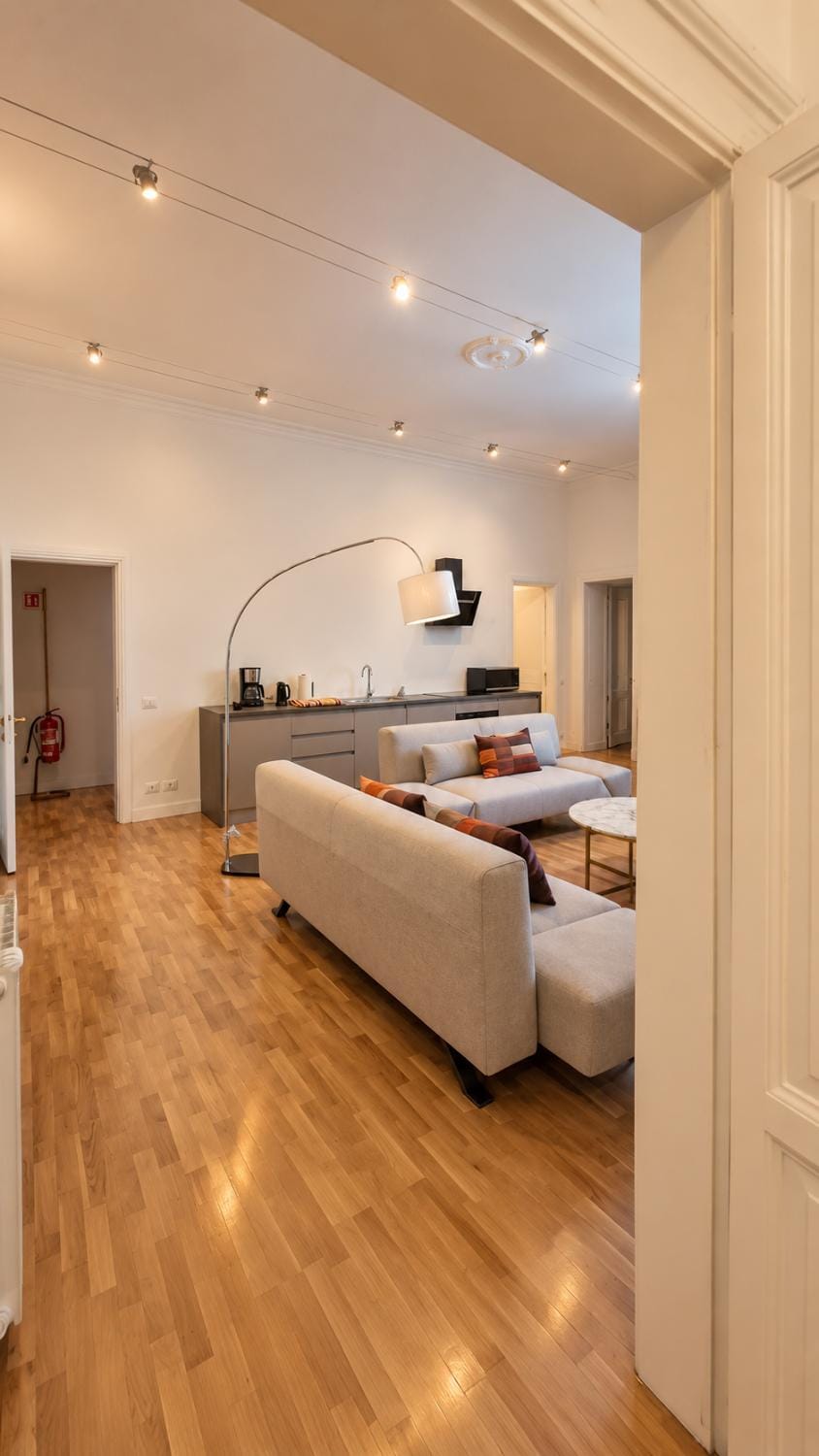 Cavour 305 Women Collection House in Rome