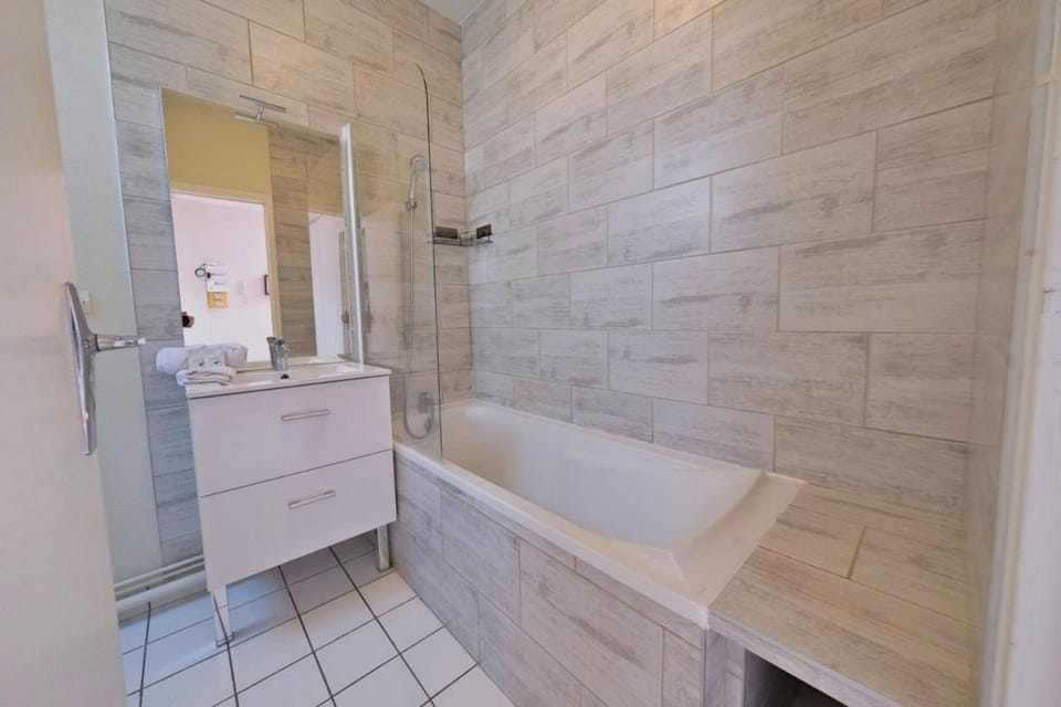 Studio Luton Apartment in Reims