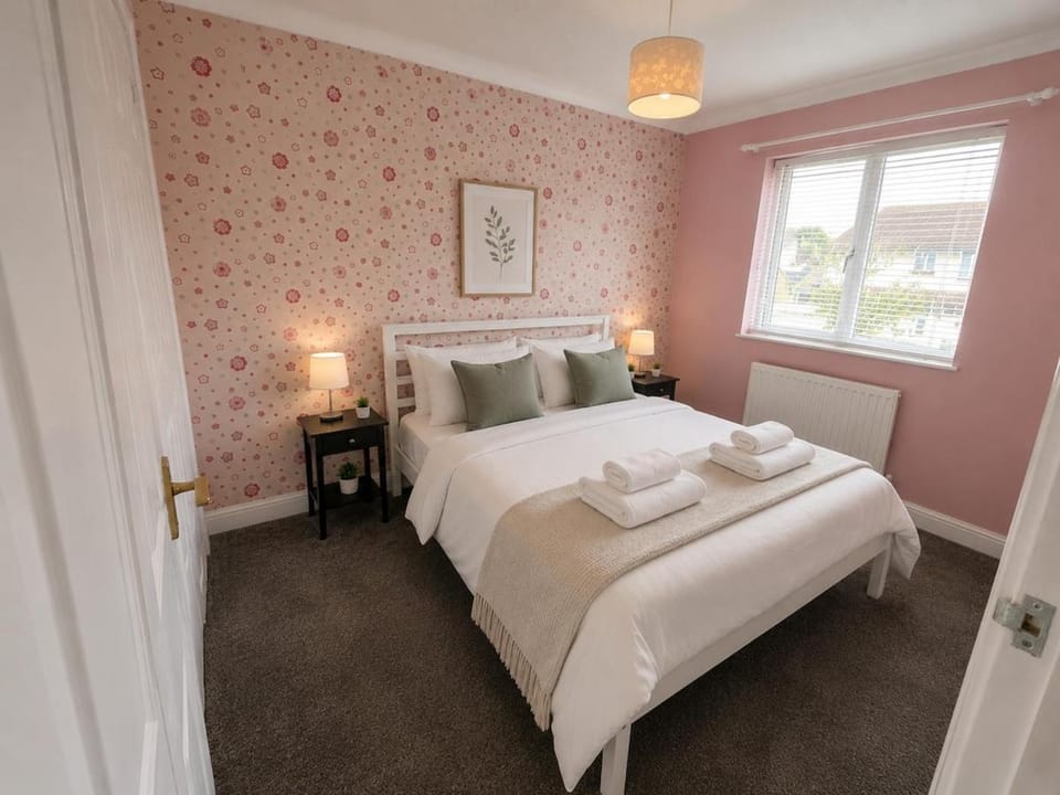 Bed, Bedroom, wardrobe