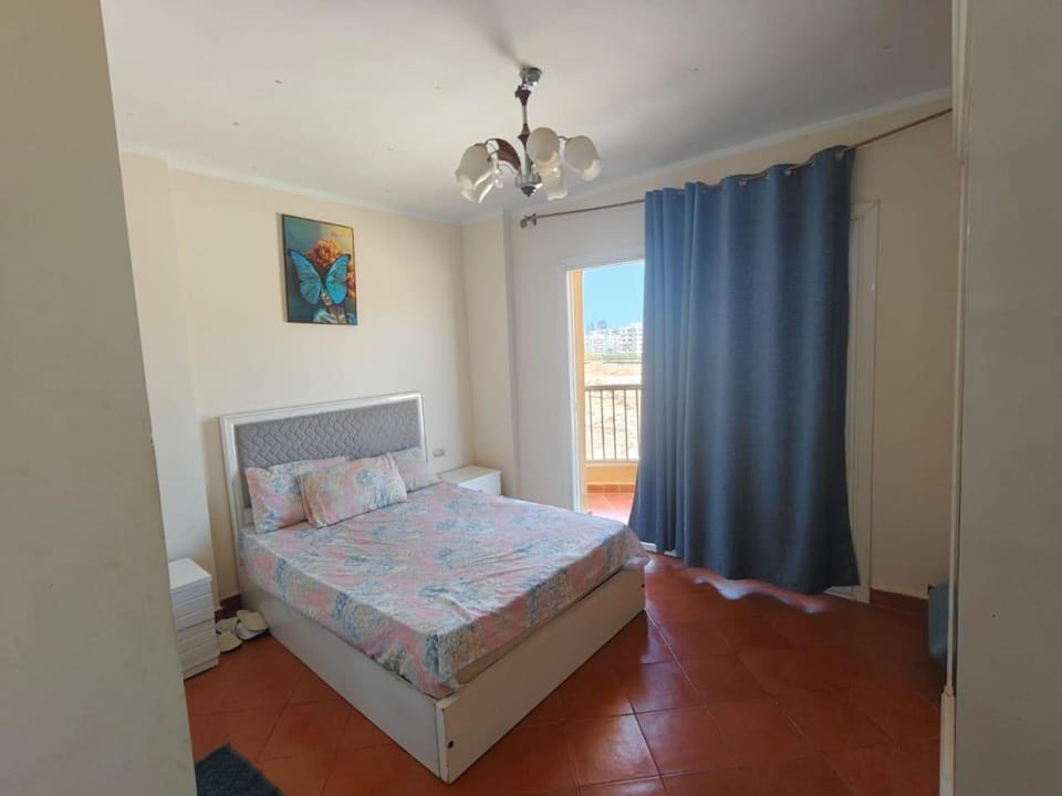 للايجار شاليه على الممشى فى بورتو جولف الساحل الشمالى Apartment in Egypt