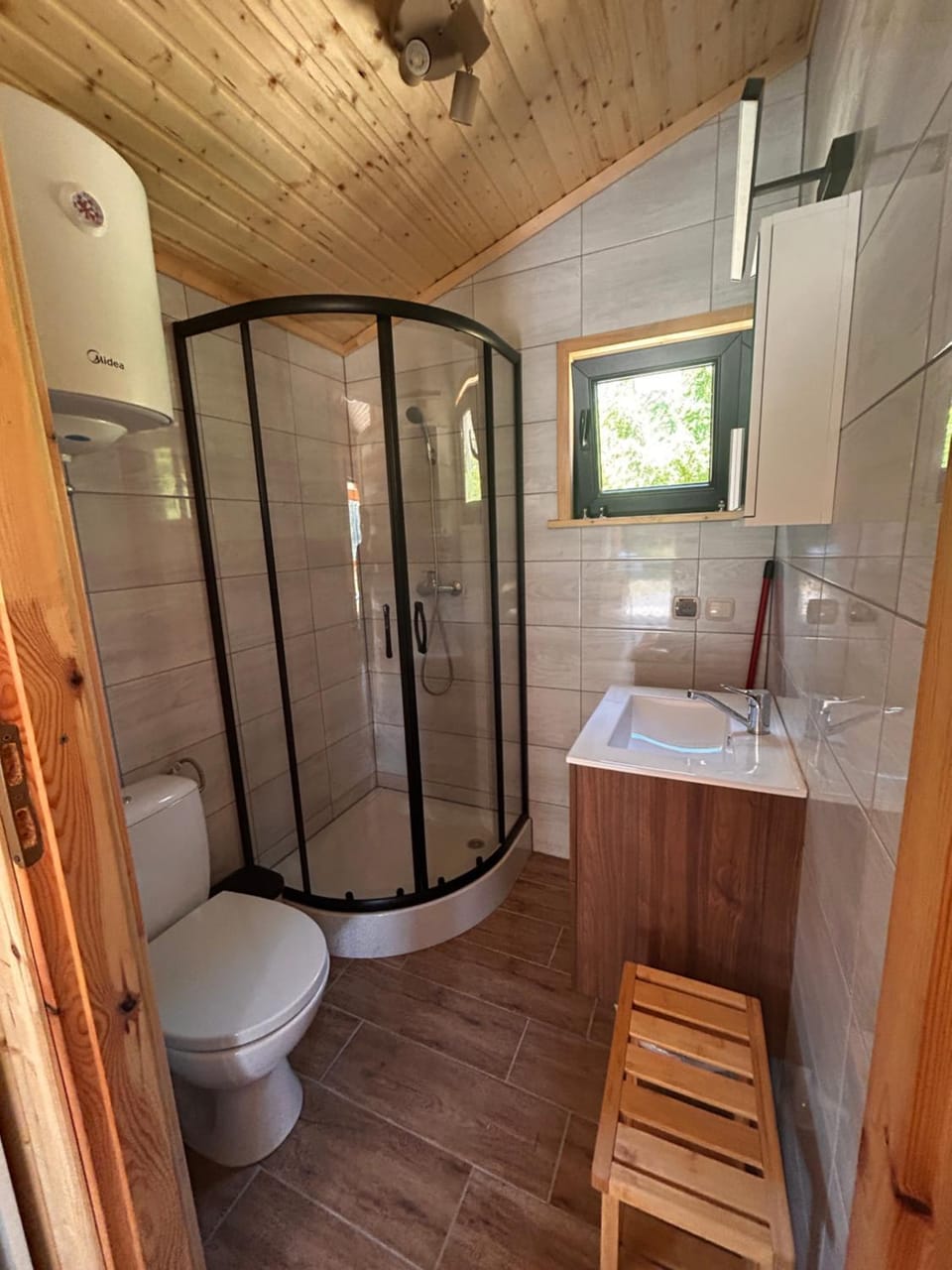 Shower, Bathroom