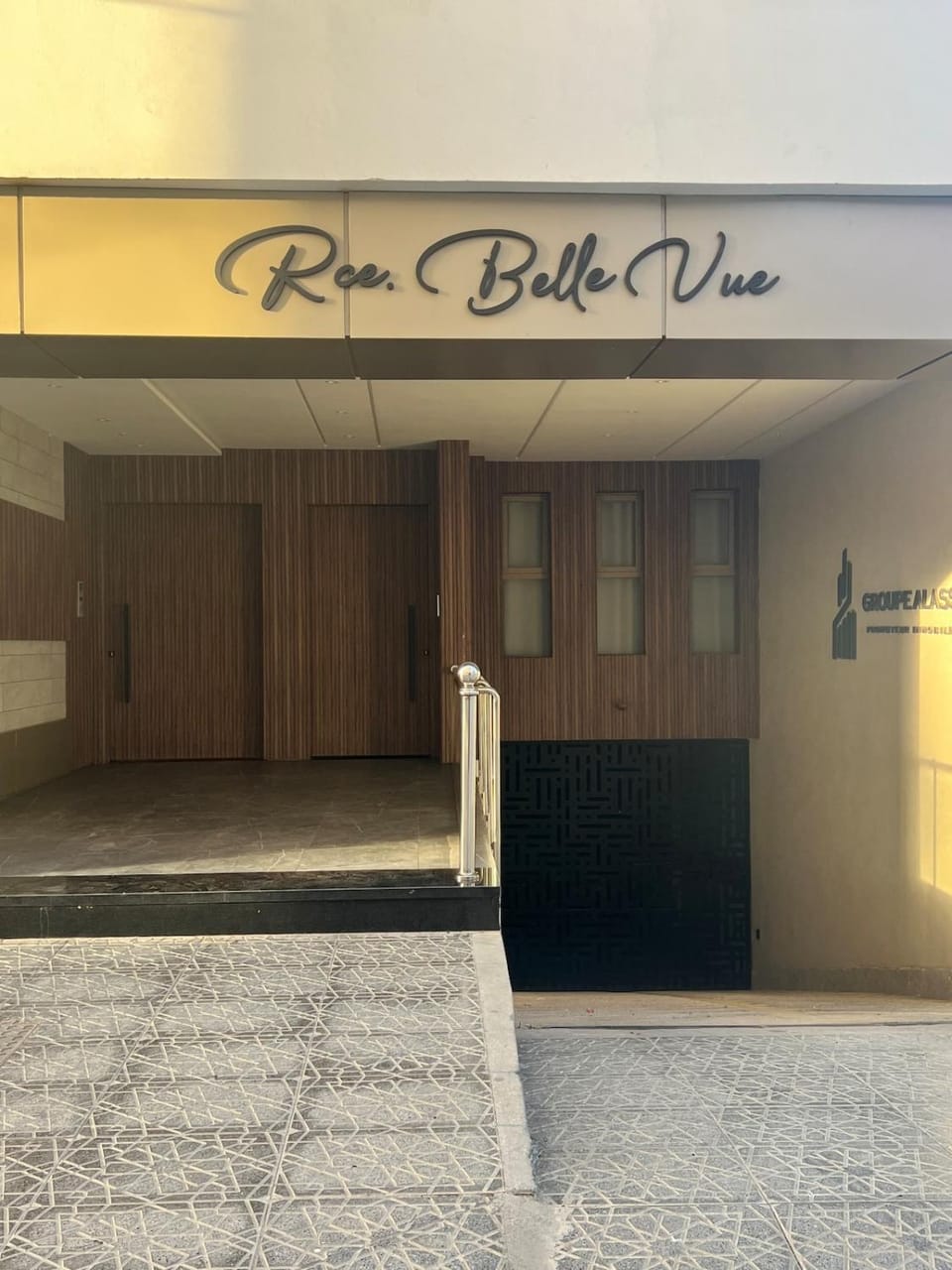 Facade/entrance