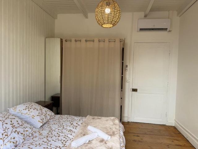maison rénovée à neuf climatisée 45 m2 avec terrasse Apartment in Nouvelle-Aquitaine